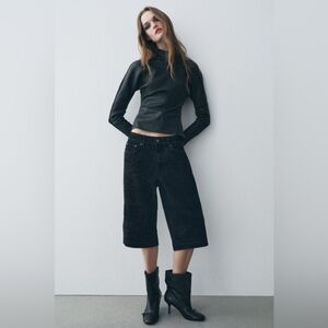 NWT Zara Woman Collection The Mid Rise Bermuda in Flock